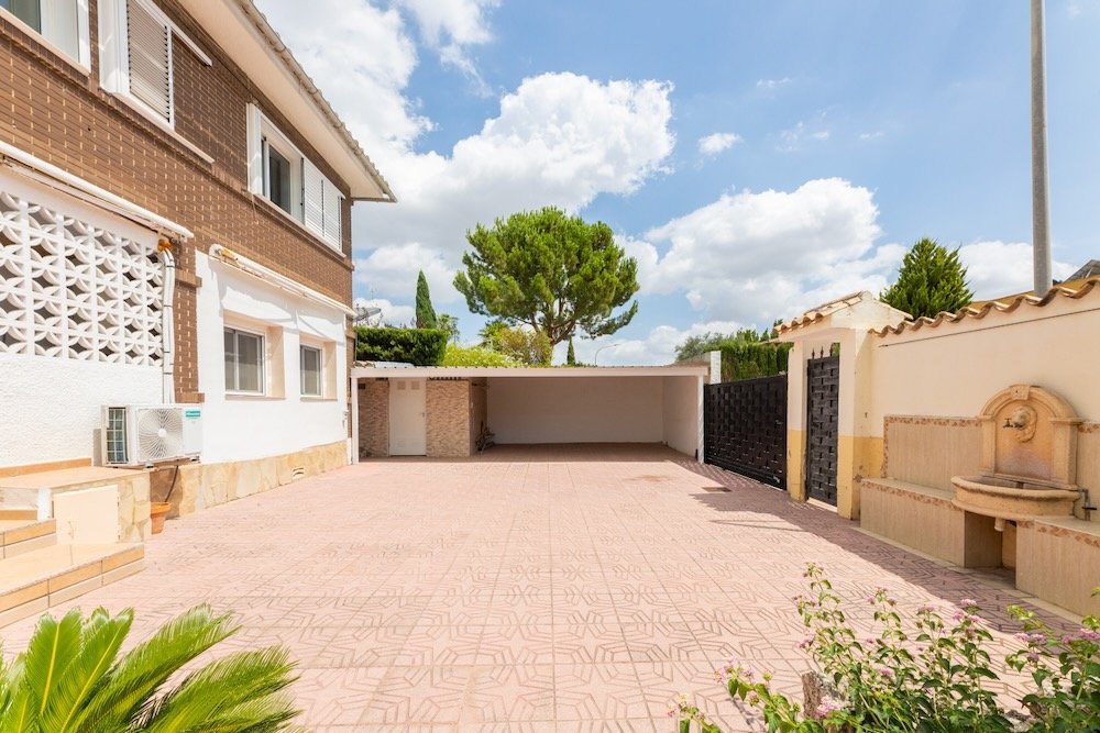 Property 2443 - Image 14